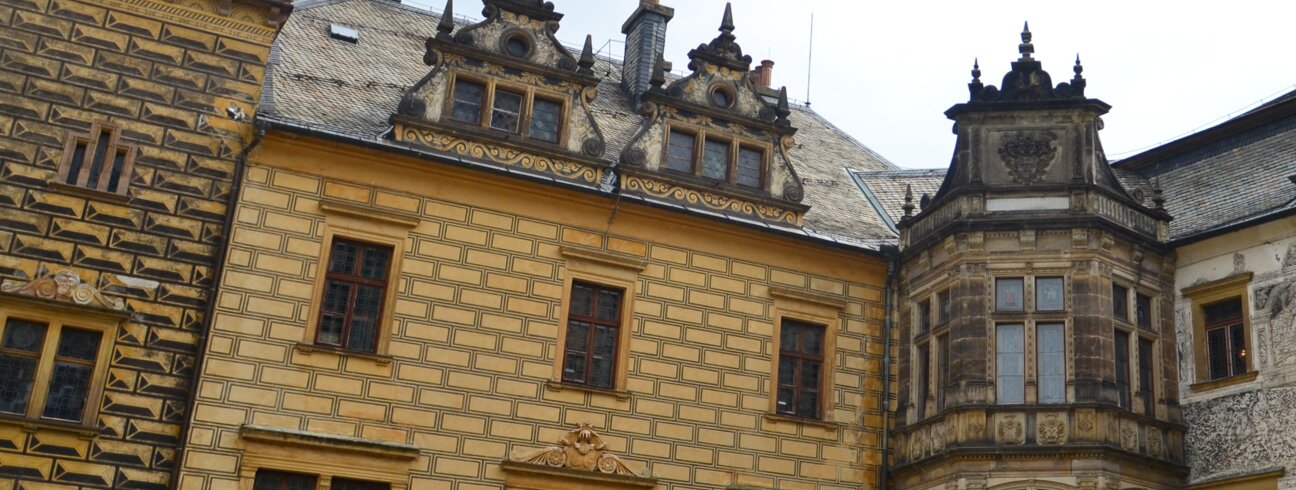 Renesanční zámek a kastelánské křídlo (pohled z nádvoří) | © Jakub Kulda Renesanční zámek a kastelánské křídlo (pohled z nádvoří) | © Jakub Kulda