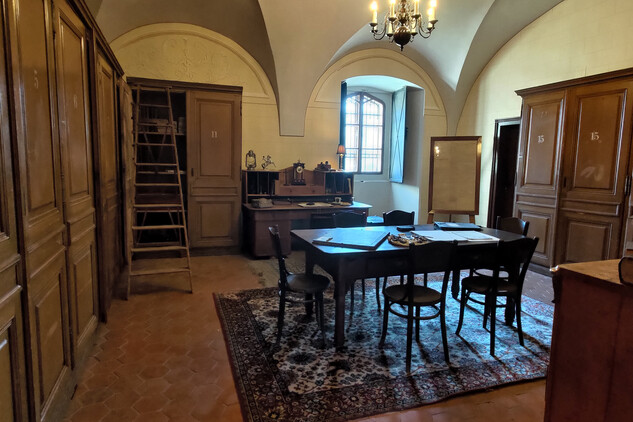 Rohanský archiv na zámku Sychrov